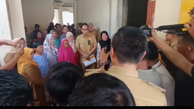 Rico Waas Pantau Progres Revitalisasi Puskesmas di Medan Helvetia