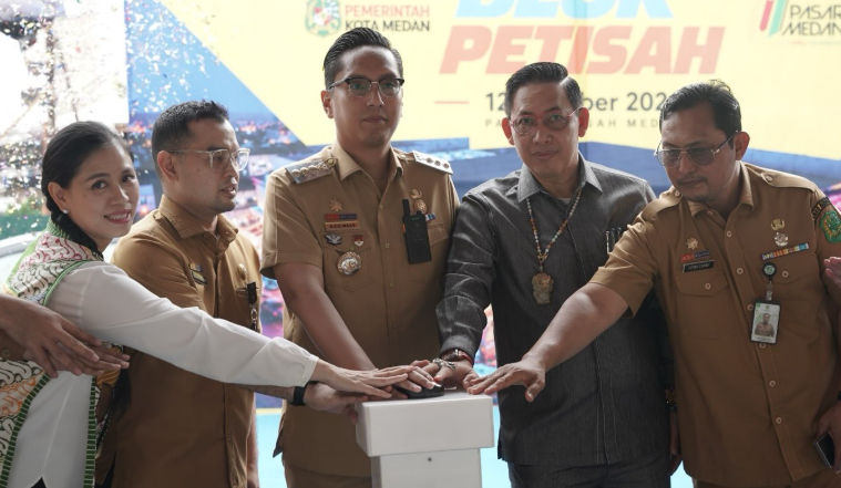 Hadiri Peletakan Batu Pertama Blok Petisah, Bunda Yin Dorong UMKM Medan Naik Kelas