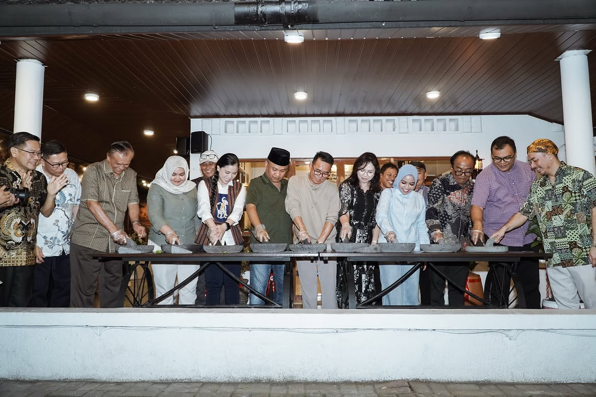 Bunda Yin Ucapkan Selamat atas Grand Opening Oedoek Seroe, Destinasi Kuliner Nusantara di Medan