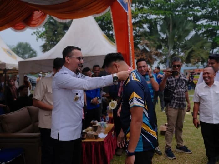 Polres Labusel Juara Turnamen Voli Piala Ketua MPKT Karang Taruna