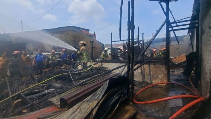 Dua Rumah Terbakar di Tanjung Rejo, Tiga KK Kehilangan Tempat Tinggal
