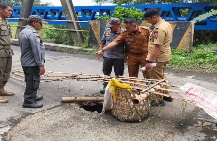 Jembatan Jalan Labu Binjai Rusak Parah, Warga Mohon Petbaikan