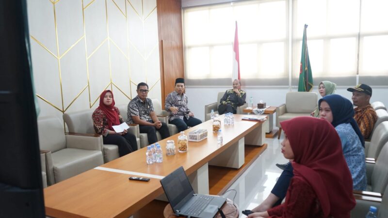 Gelar Rapat Bersama Tim Penataan Kota Tanjungbalai, Wali Kota Mahyaruddin Salim : Pemko Tanjungbalai Akan Salurkan Bantuan 40 Gerobak Bagi Pedagang