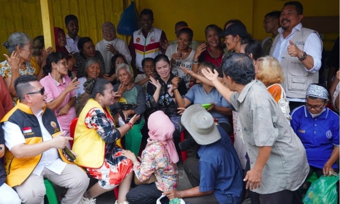 Peduli Lansia, Bunda Yin Ketua WALUBI Sumut Berbagi Kebahagiaan Lewat Makan Siang Gratis