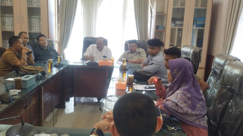 DPRD Langkat Gelar RDP Bersama PERMADA Panggil Manager PLN ULP Tanjung Pura