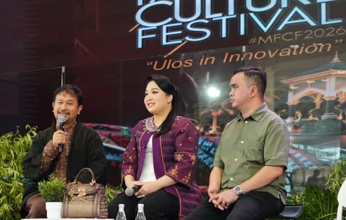 Airin Rico Waas Dorong Inovasi Ulos Tembus Pasar Fesyen Modern