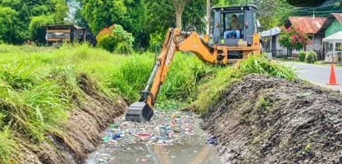 Cegah Genangan Saat Musim Hujan, SDABMBK Deli Serdang Normalisasi Parit di Klumpang Kebun