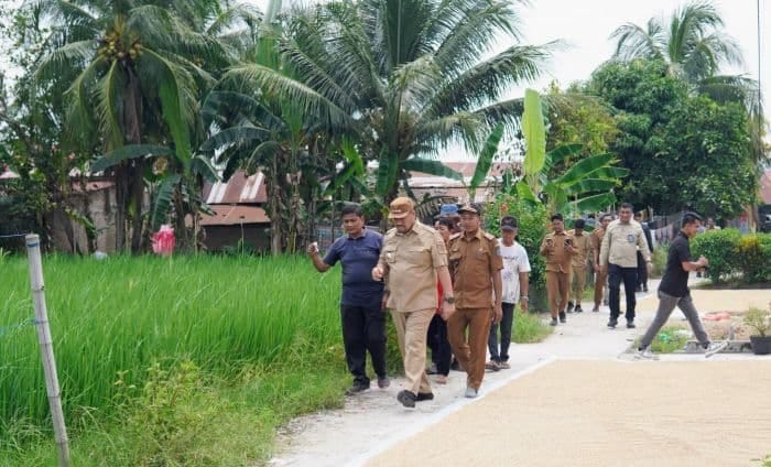 Bupati Batu Bara Janjikan Perbaikan Saluran Irigasi di Sei Balai
