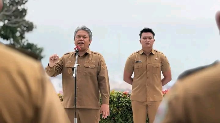 Wabup Deni Lumbantoruan Pimpin Apel Gabungan, Tekankan Integritas, Profesionalisme, dan Koordinasi ASN