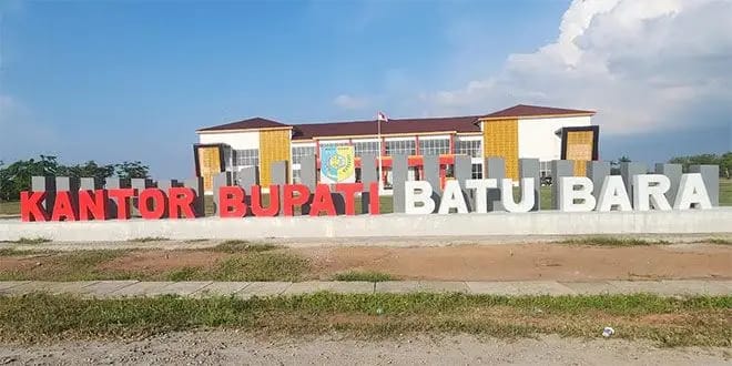Mulyadi Simatupang Dilantik sebagai Kadis Perikanan dan Peternakan Batu Bara