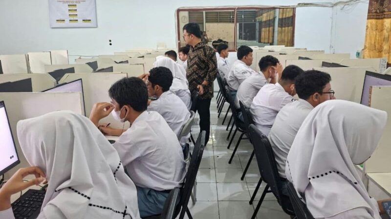 MAN 1 Medan Gelar Speaking Test Program Sekolah Unggul Garuda Transformasi