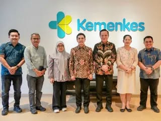 Perkuat Layanan Kesehatan di Nias Barat, Bupati Eliyunus Audiensi Langsung dengan Wamenkes RI