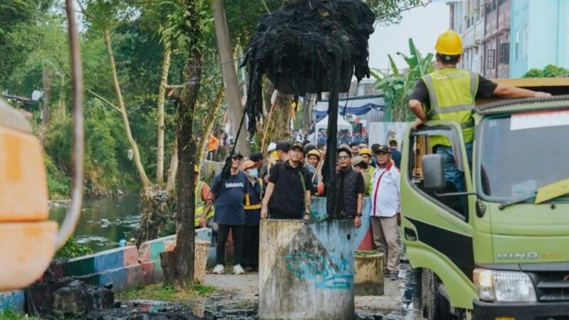 Rico Waas Siapkan 26 Truk dan 151 Becak Motor Pengangkut Sampah