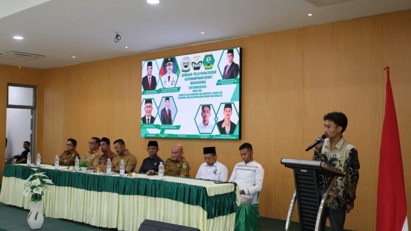 Bupati Mandailing Natal Hadiri Seminar Pelatihan Kepemimpinan Dasar SEMA STAIN Madina