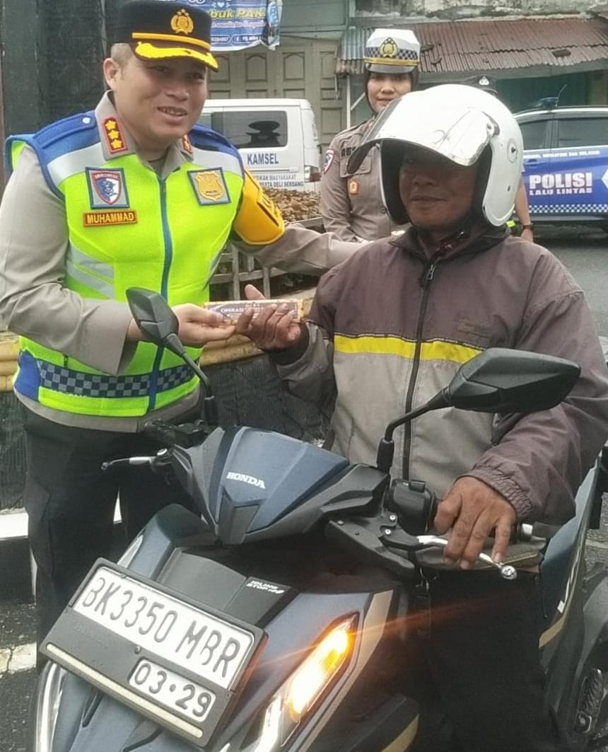 Kapolresta Deli Serdang Laksanakan Strong Point Pagi dan Sosialisasi Ops Patuh Toba 2026