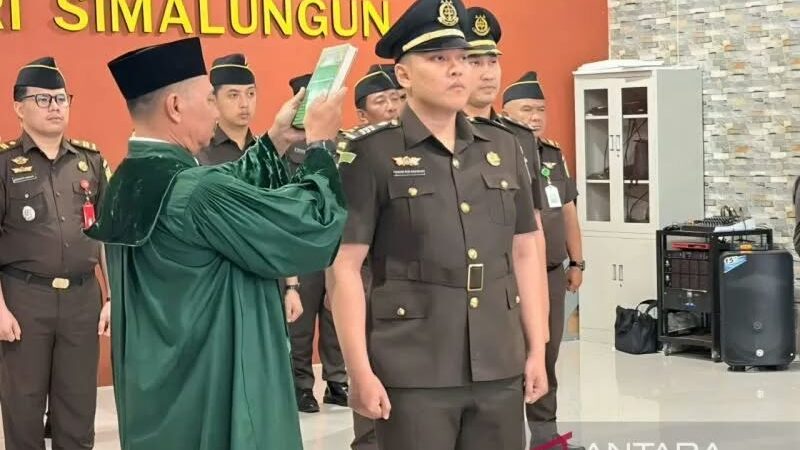 Fauzan Irgi Hasibuan Dilantik Menjadi Kasubagbin Kejari Simalungun