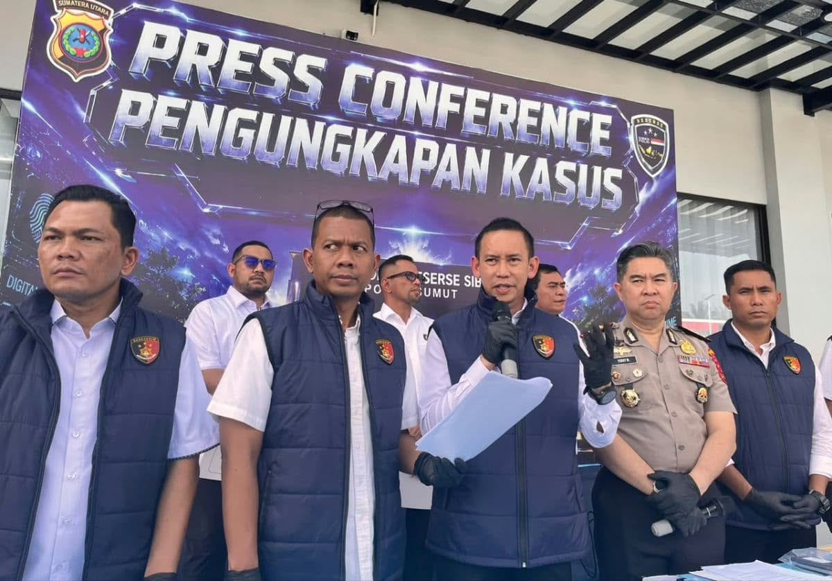 Polisi Amankan Host Live TikTok Siarkan Konten Porno di Deli Serdang