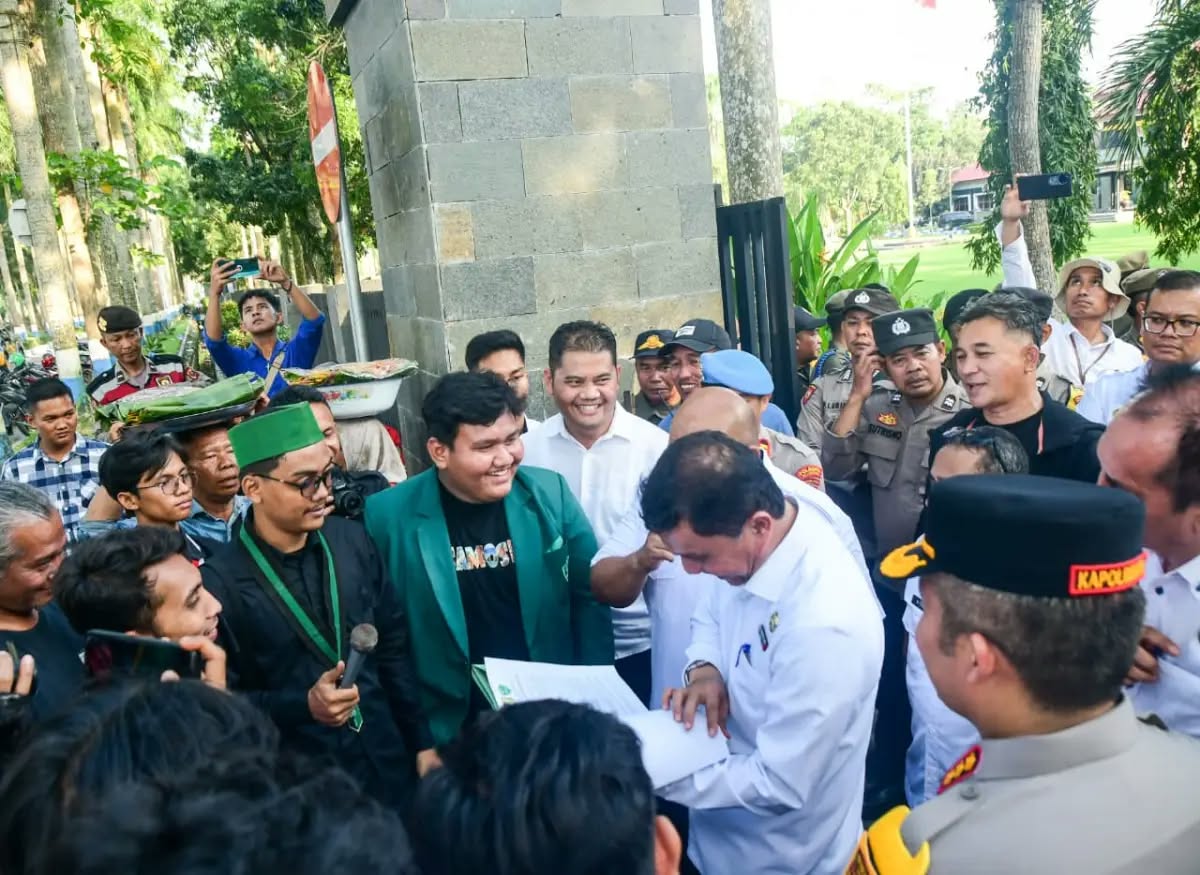 Terima Aspirasi Cipayung Plus, Inspektur dan Kadisdik Deli Serdang Jawab Tuntutan Massa