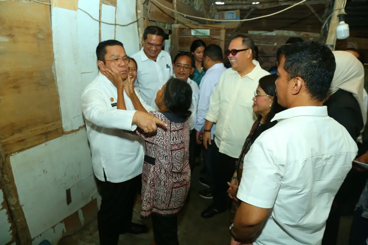 Wali Kota Siantar Wesly Silalahi: Akan Bangun 3 Rumah Warga yang Tidak Layak Huni