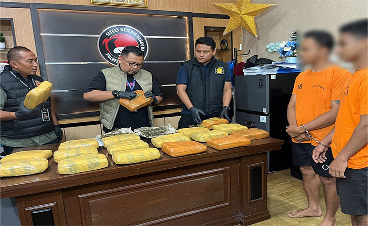 Satresnarkoba Polrestabes Medan Tahan Dia Pemuda Simpan 18 Kg Ganja Siap Edar