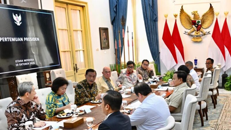 Presiden Prabowo Terima Laporan Digitalisasi Bansos, 11,5 Juta KK Telah Terdaftar