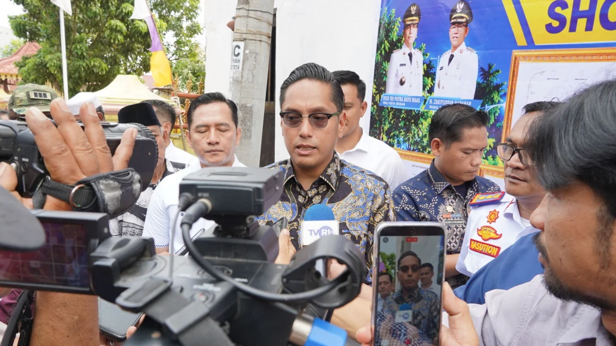 Tekan Angka Kriminalitas dan Gelap Malam, Wali Kota Medan Mulai Pemasangan 1.000 Titik LPJU Baru