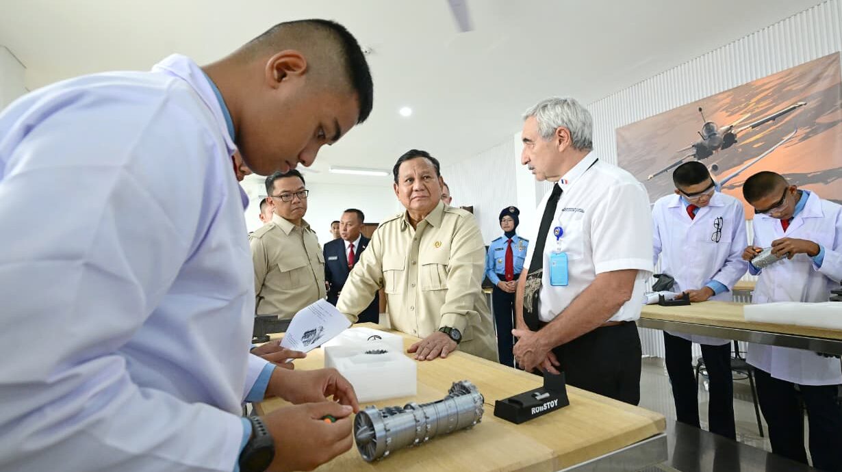 Sambut Presiden Prabowo, Siswa SMA Taruna Nusantara Cimahi Bangga dan Optimistis Songsong Indonesia Emas 2045
